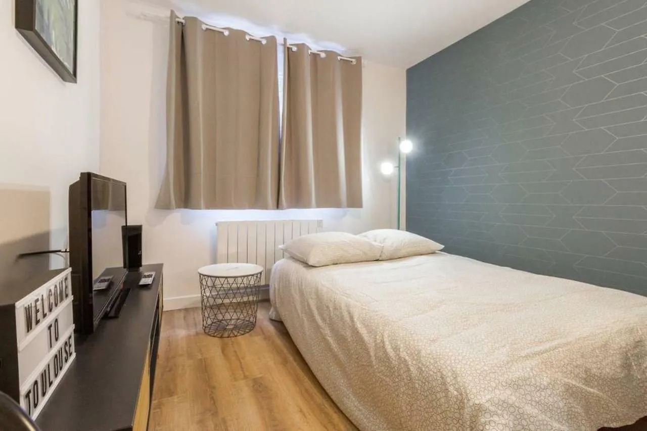 Apartment Calme Appart Renove Jardin Des Plantes Busca Toulouse France